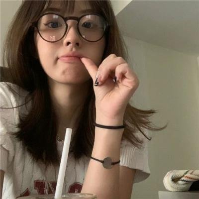 查理的生与死 封面