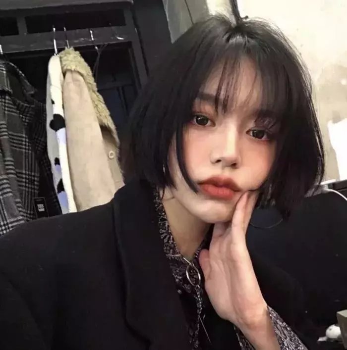 霹雳修女 封面